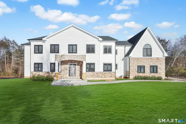 3 Cobtail Way, Simsbury, CT 06070