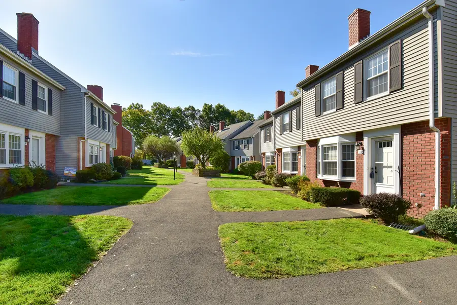 7 Barrington Drive #APT C, Wethersfield, CT 06109 - Image #3