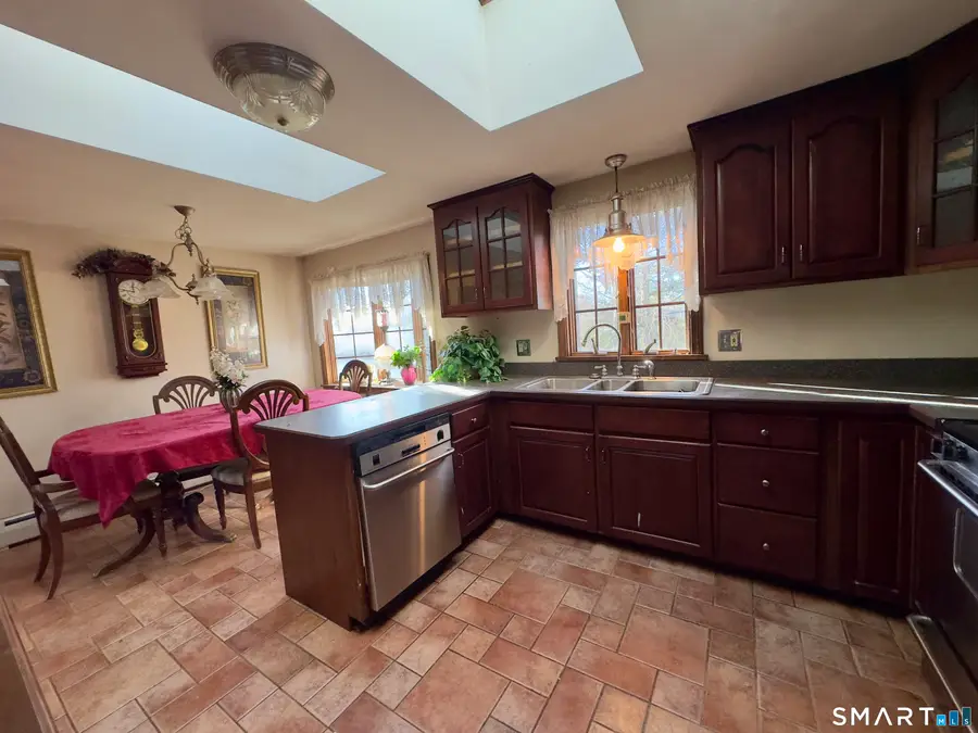 7 Blue Meadow Road, Bristol, CT 06010 - Image #3