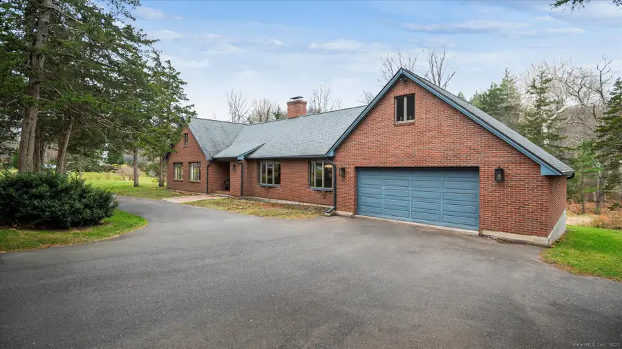 63 Duncaster Road, Bloomfield, CT 06002 - Image #2