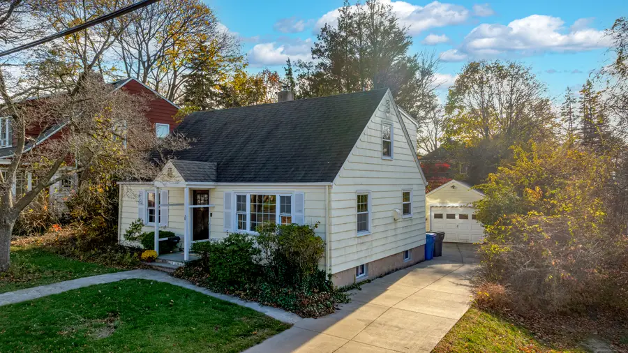 40 Woodland Avenue, Hamden, CT 06514 - Image #2