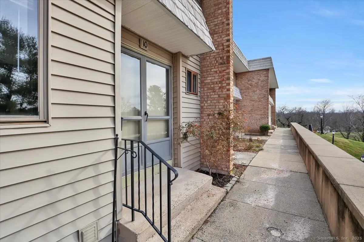 10 Briar Court #10, Cromwell, CT 06416 - Image #1