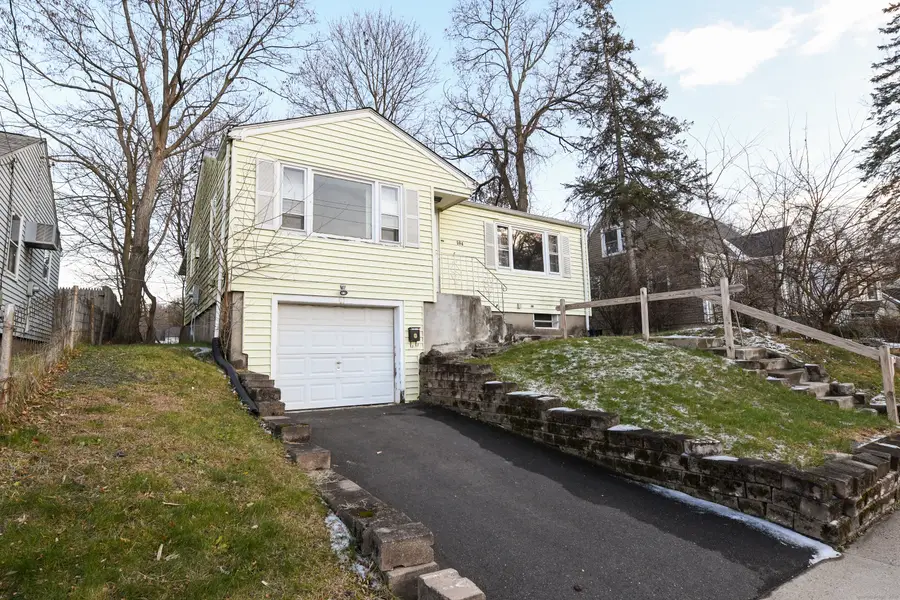 104 Hollywood Avenue, Hartford, CT 06110 - Image #2