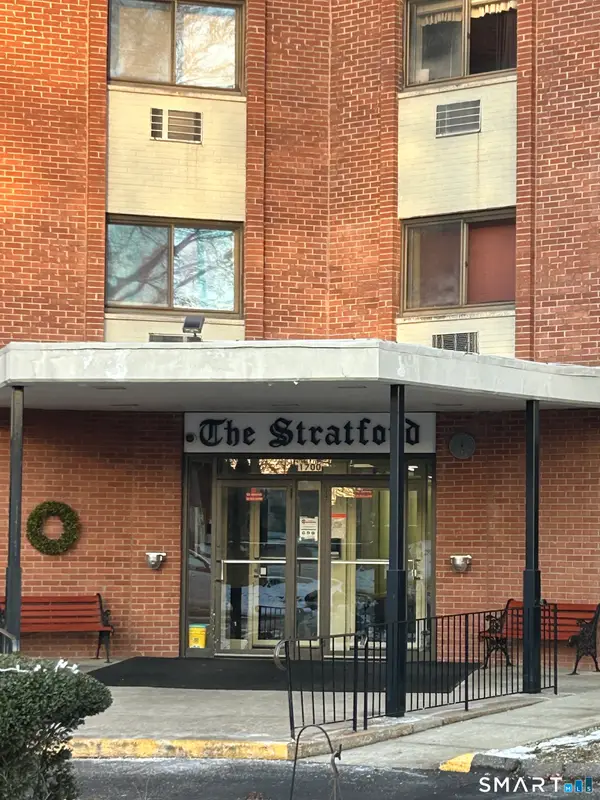 1700 Broadbridge Avenue #A14, Stratford, CT 06614