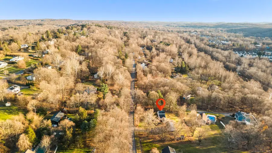 22 Old Middle Road, Brookfield, CT 06804 - Image #2