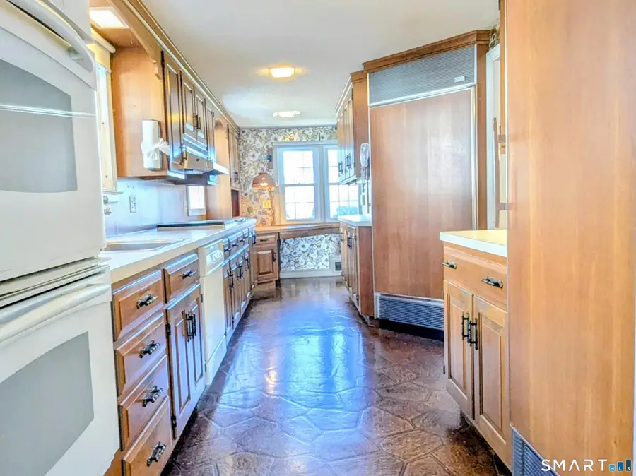 123 Grove Street, West Hartford, CT 06110 - Image #3