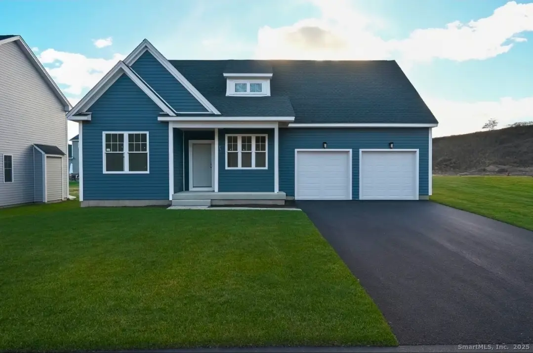 69 Cambridge Court, Simsbury, CT 06070 - Image #1