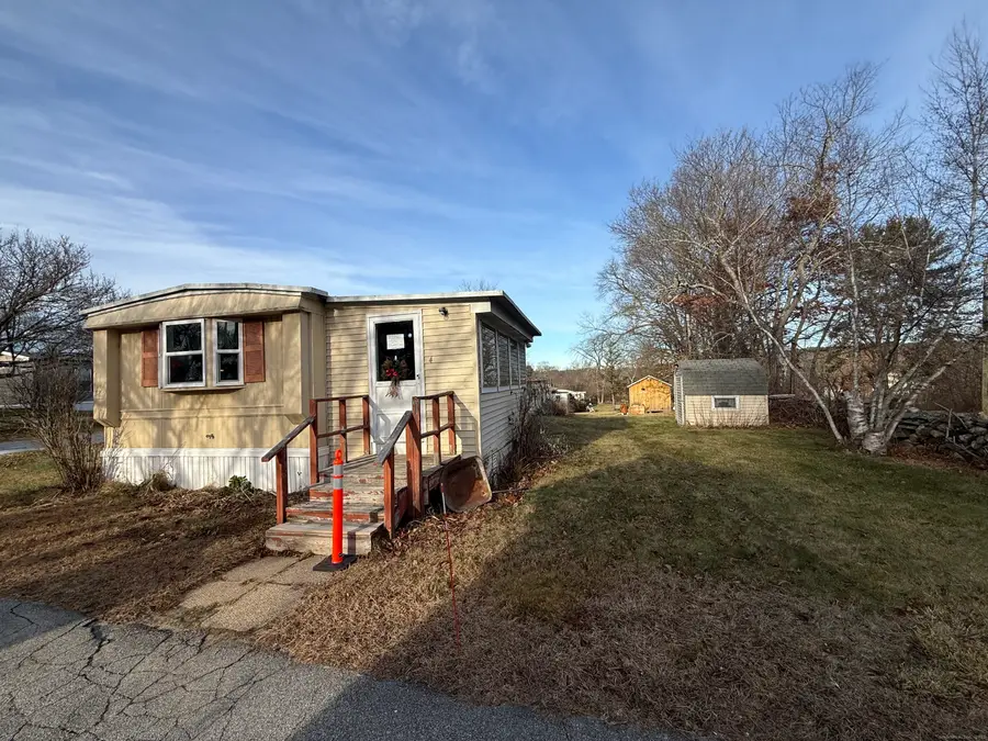 4 Sunshine Terrace, Quinebaug, CT 06255 - Image #3