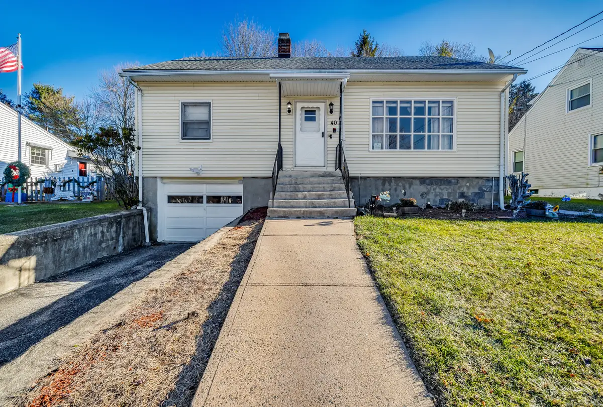40 Leaf Avenue, Waterbury, CT 06705 - Image #1