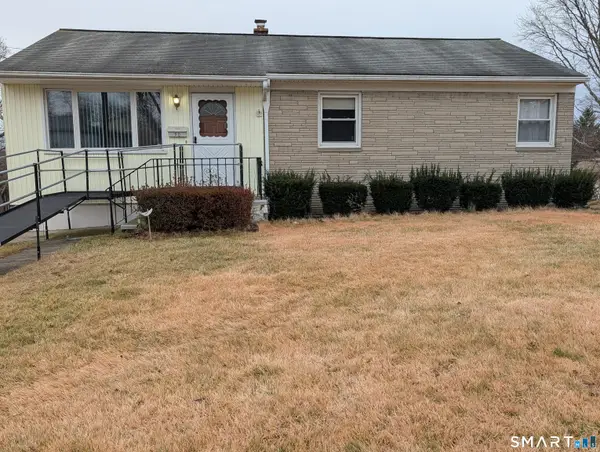 90 Hunthill Road, Waterbury, CT 06705