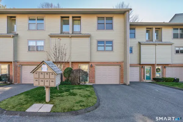 114 Metacomet Drive #1104, Meriden, CT 06450