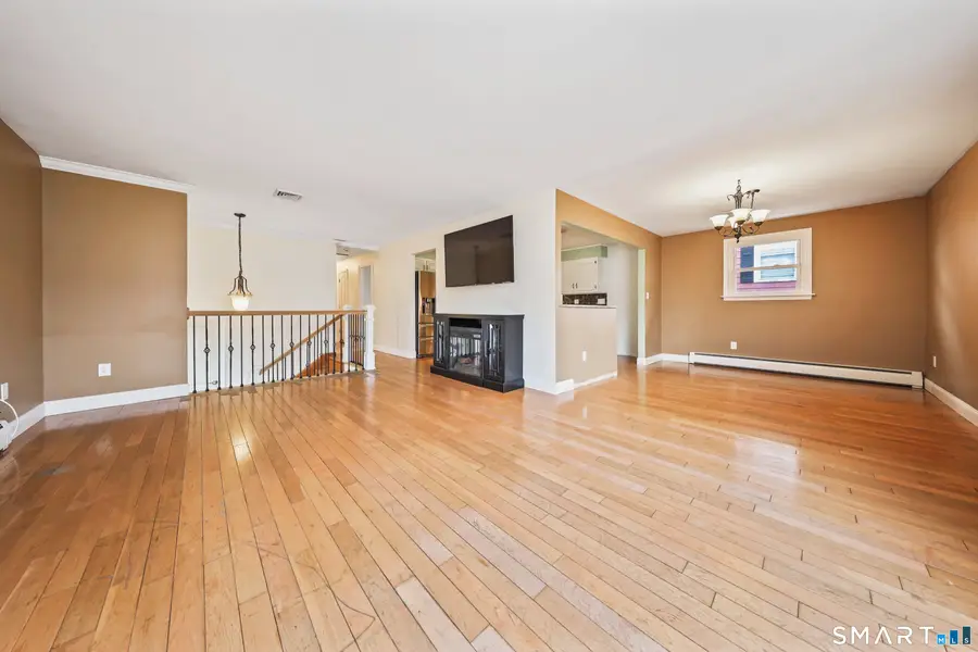 41 Quinn Street, Naugatuck, CT 06770 - Image #3
