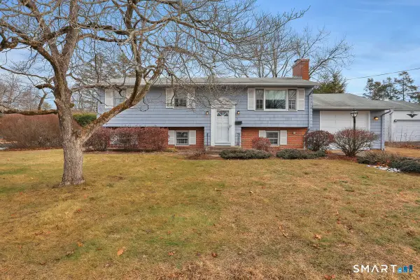 34 Dean Drive, East Hartford, CT 06118