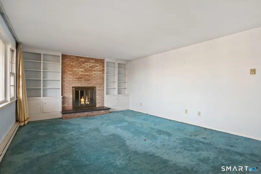 18 Osborne Hill Road, Newtown, CT 06482 - Image #3