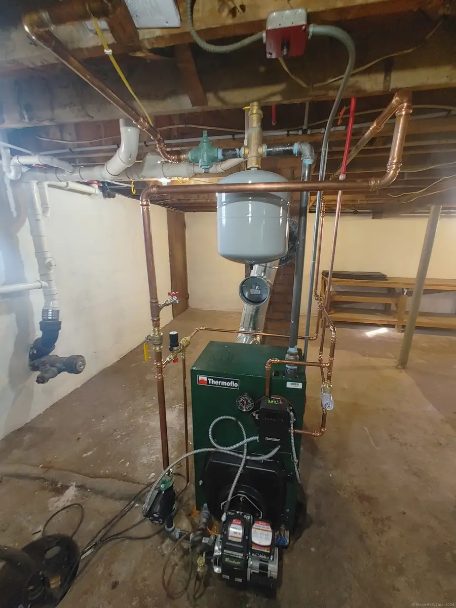 54 Greenwood Drive, Manchester, CT 06042 - Image #3