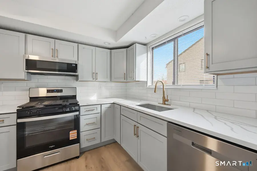 73 Dorchester Court #73, Beacon Falls, CT 06403 - Image #3