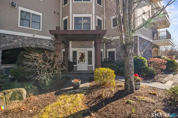 460 Heritage Road #302, Southbury, CT 06488