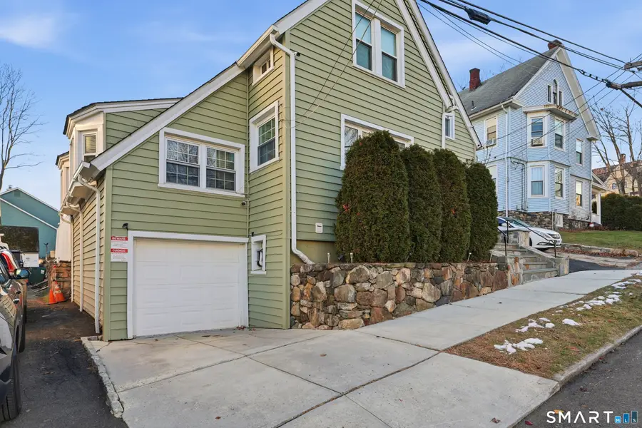 22 Robinson Avenue, Danbury, CT 06810 - Image #2