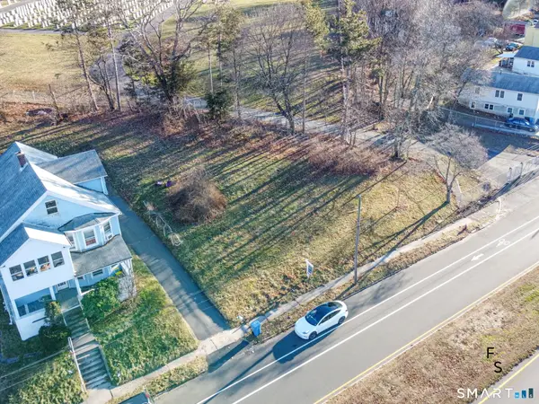 474 Eddy Glover Boulevard, New Britain, CT 06053