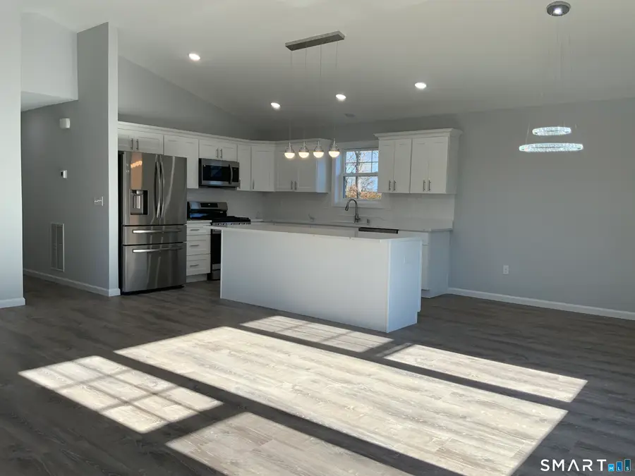 31 Hinman Street, West Haven, CT 06516 - Image #3