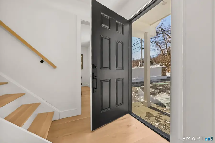 18 Sound Beach Avenue, Old Greenwich, CT 06870 - Image #2