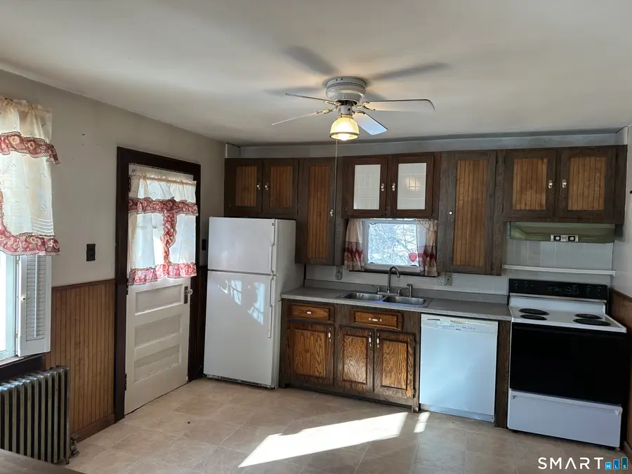 67 Clover Street, Waterbury, CT 06706 - Image #3