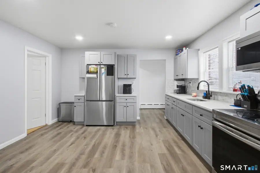 590 North Walnut Street, Waterbury, CT 06704 - Image #3