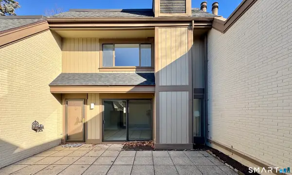 85 Viscount Drive #13B, Milford, CT 06460