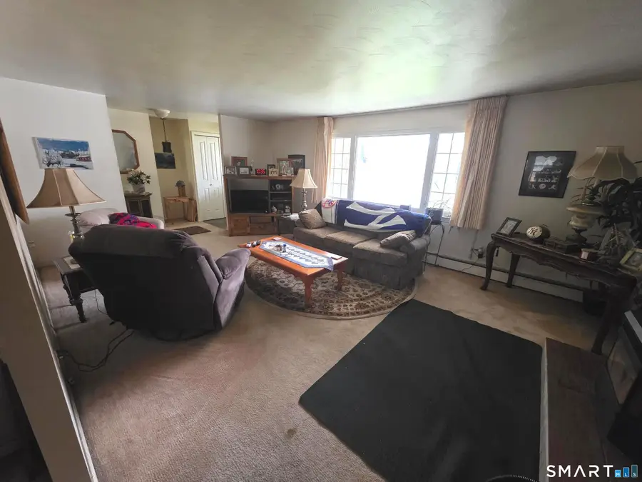 114 Whitehall Drive, East Hartford, CT 06118 - Image #3