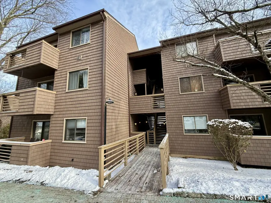 166 Old Brookfield Road #20B2, Danbury, CT 06811 - Image #2