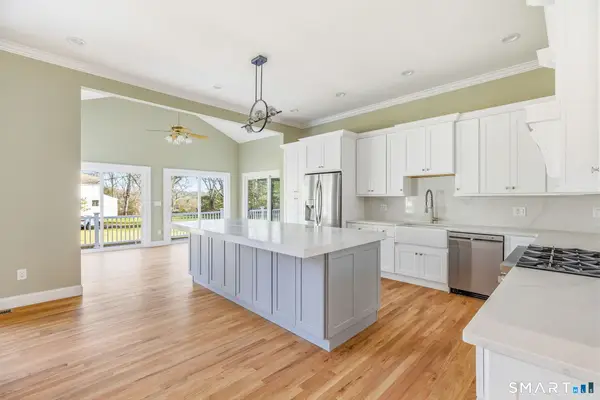 106 C Comstock Hill Avenue, Norwalk, CT 06850