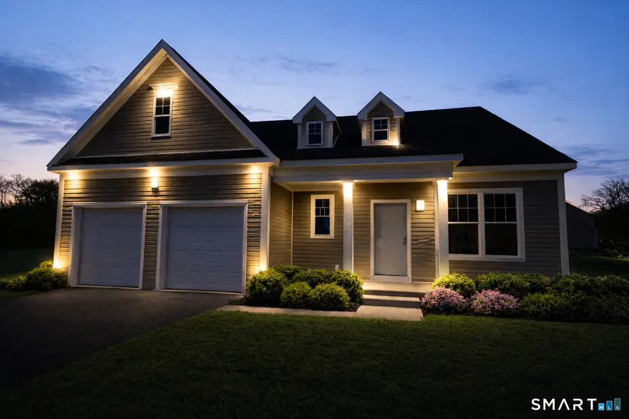 59 Cambridge Court, Simsbury, CT 06070 - Image #2