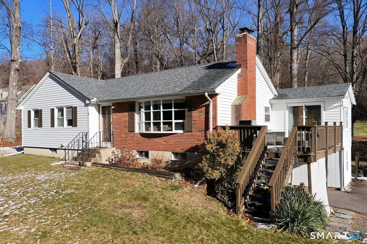 5 Buttonhook Drive, Portland, CT 06480 - Image #1