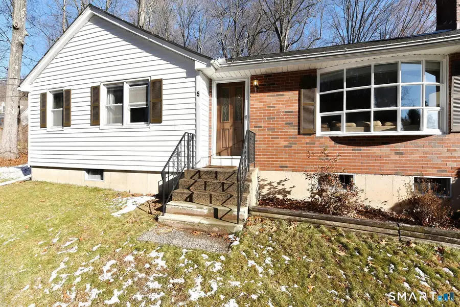 5 Buttonhook Drive, Portland, CT 06480 - Image #2