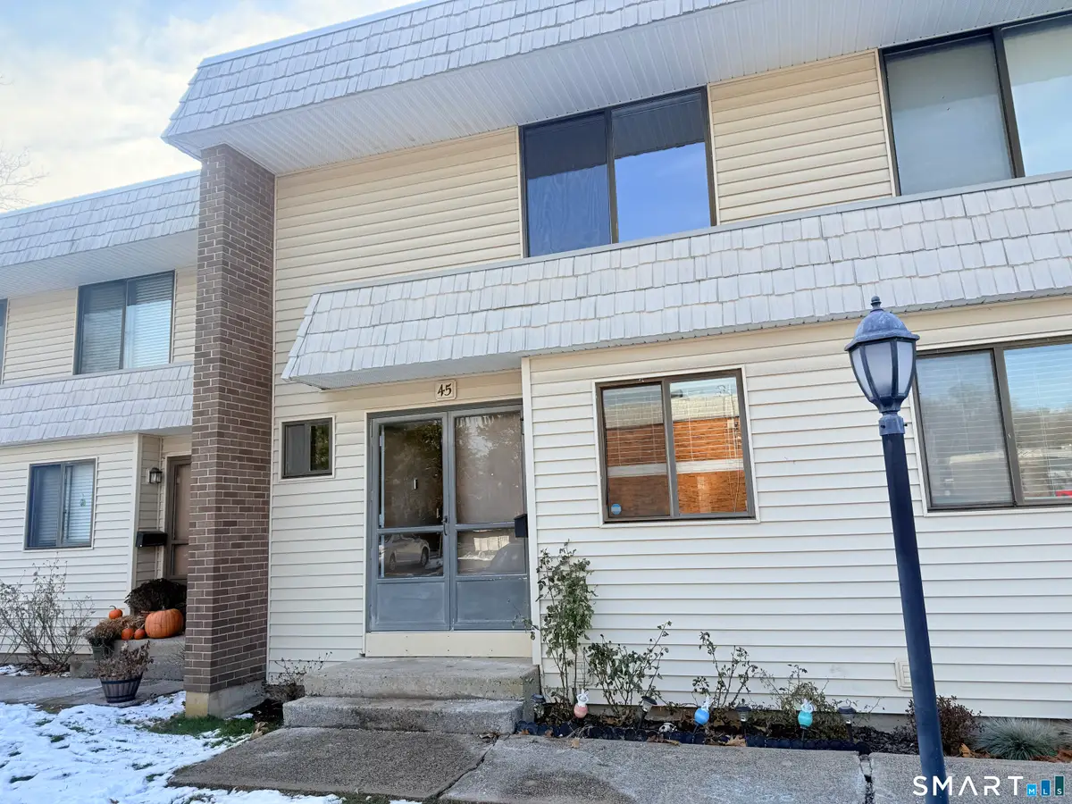 45 Mountain Laurel Court #45, Cromwell, CT 06416 - Image #1