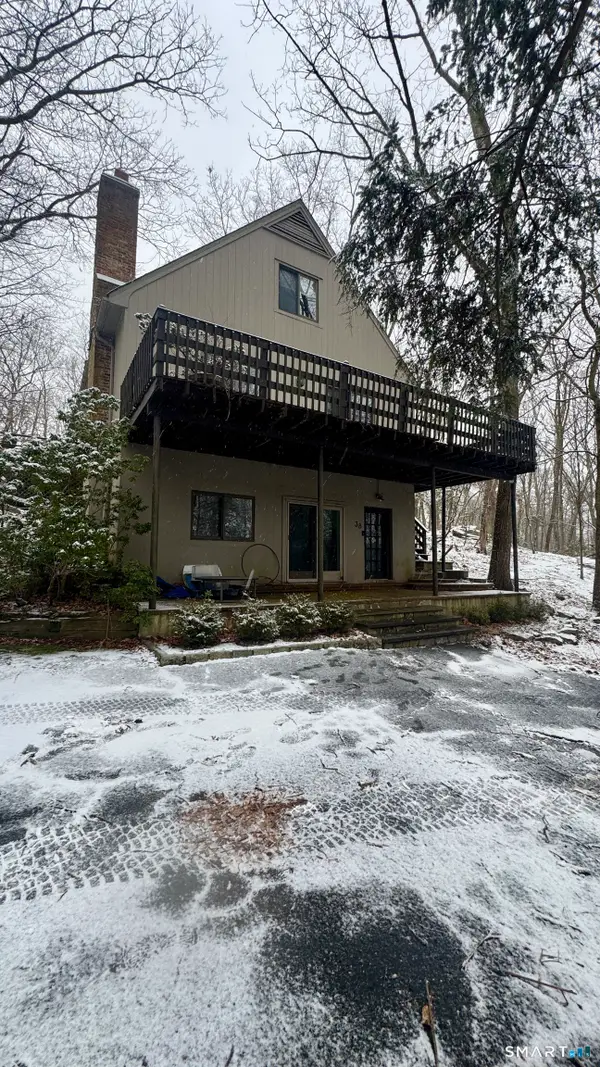 38 Ravenwood Drive, Weston, CT 06883