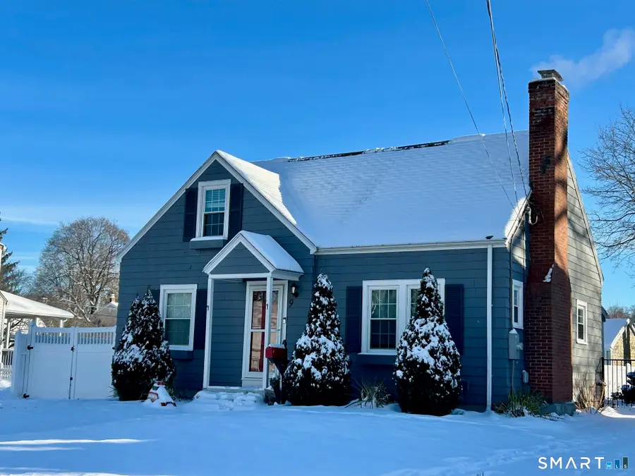 9 Robin Road, Manchester, CT 06042 - Image #2