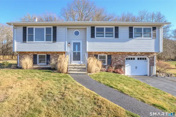 29 Deer Ridge Road, Stonington, CT 06378