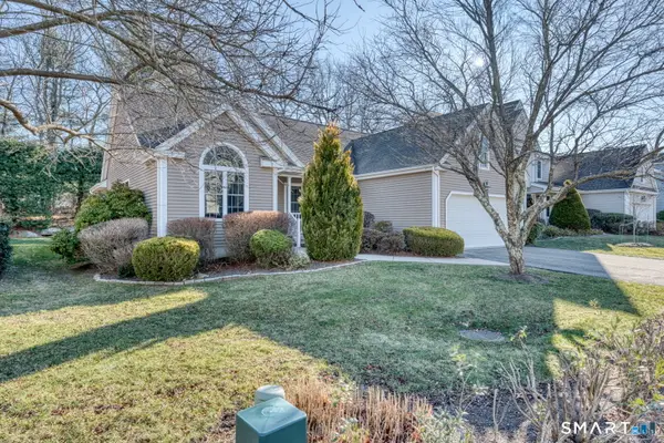 18 Compass Court #18, East Lyme, CT 06357