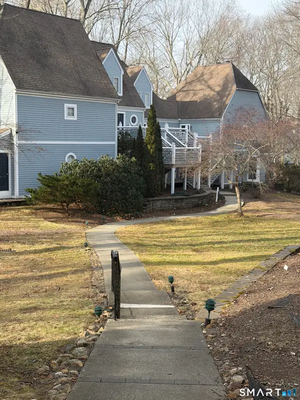 1114 Old Pond Lane #1114, Norwich, CT 06360