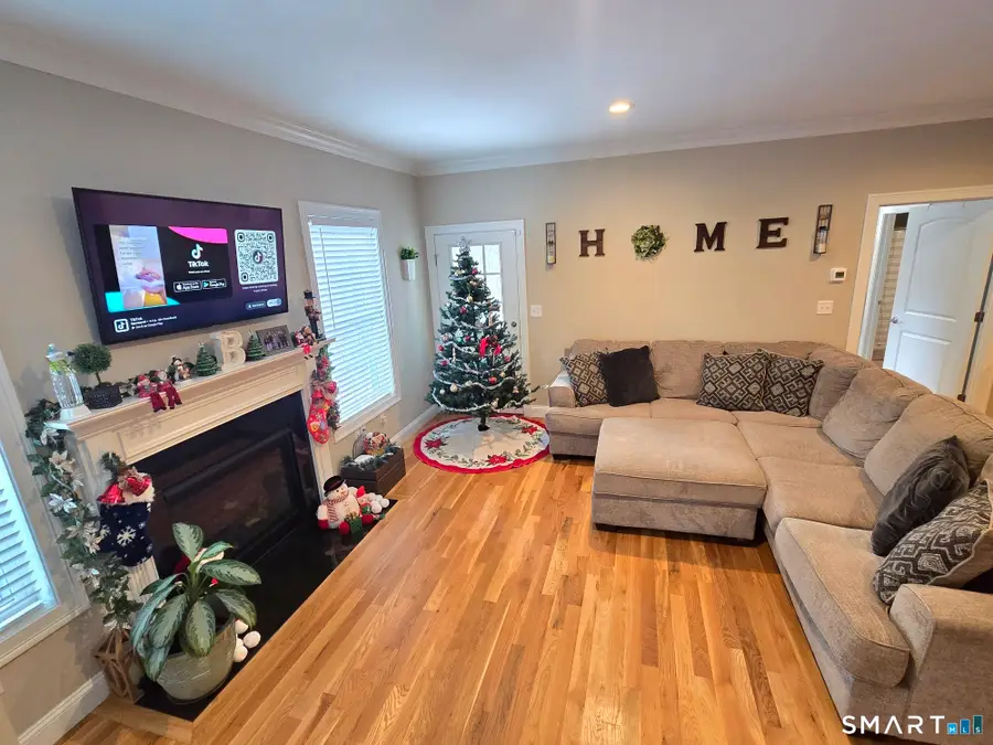 30 Brookview Circle #30, Bristol, CT 06010 - Image #2