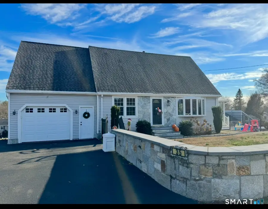 35 Knapps Highway, Fairfield, CT 06825 - Image #2