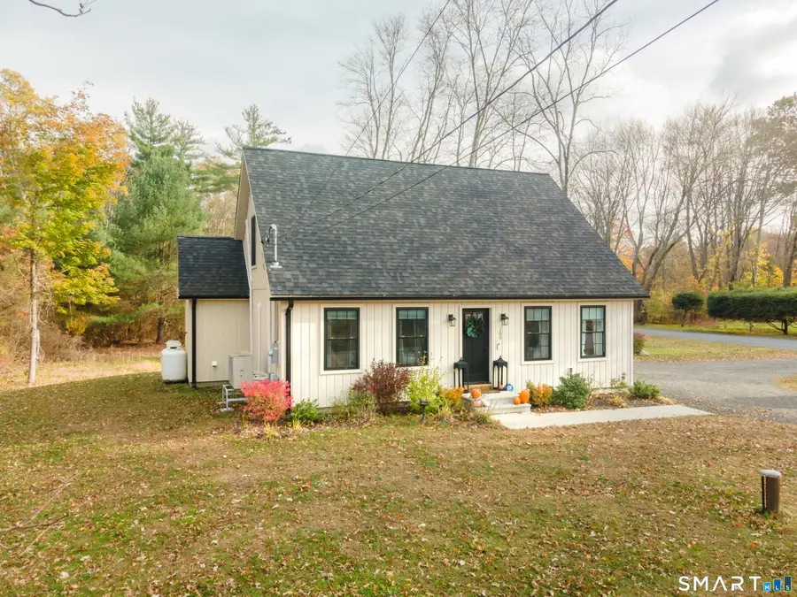 100 Squaw Rock Road, Moosup, CT 06354 - Image #2