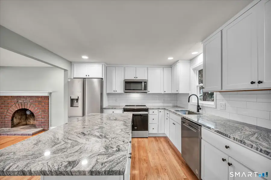 84 Raffia Road, Enfield, CT 06082 - Image #3