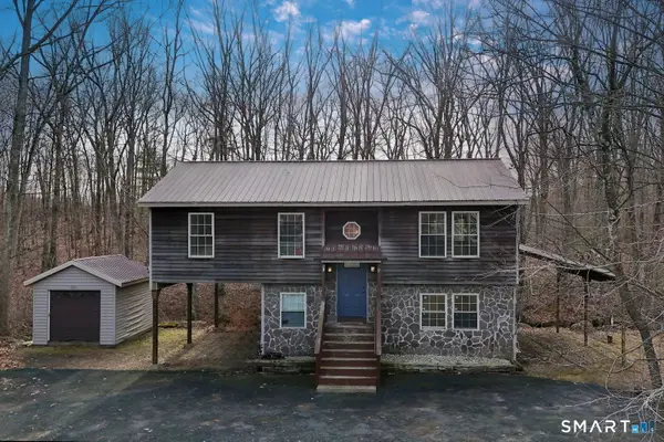 81 Middletown Avenue, East Hampton, CT 06424