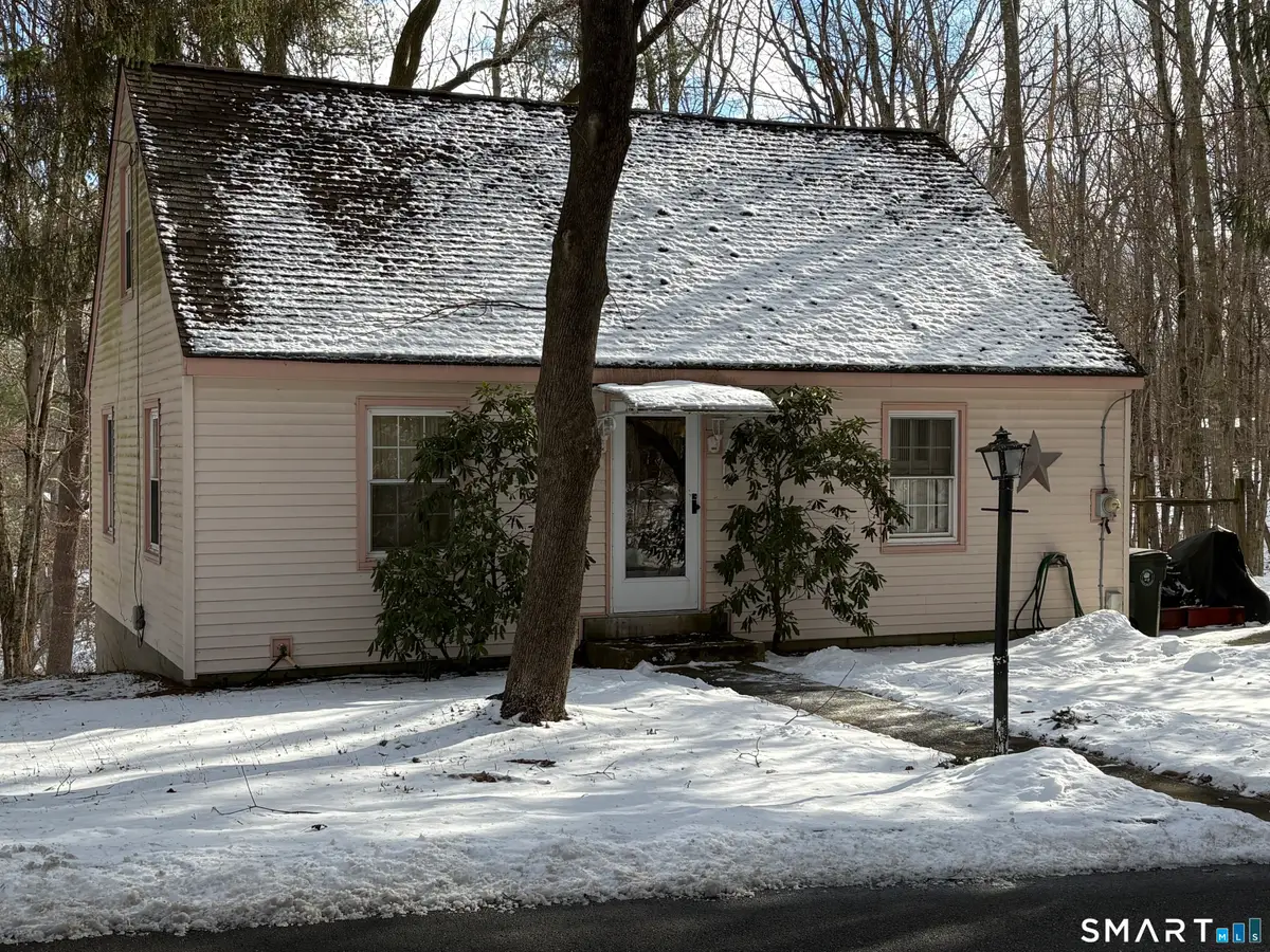 513 Canterbury Turnpike, Norwich, CT 06360 - Image #1