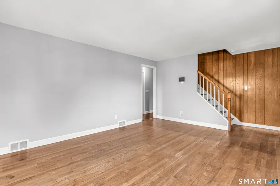 339 Goldenrod Avenue, Bridgeport, CT 06606 - #3