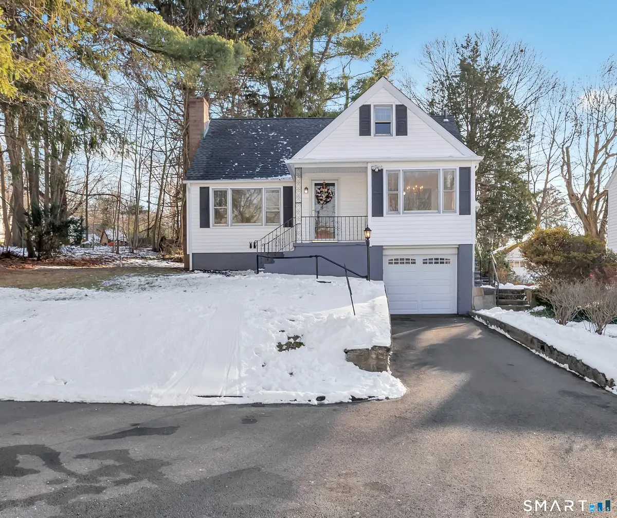 9 Sunny Ridge Parkway, Trumbull, CT 06611 - Image #1