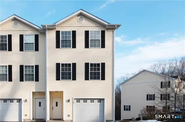 38 Hooper Street #12, Norwich, CT 06360