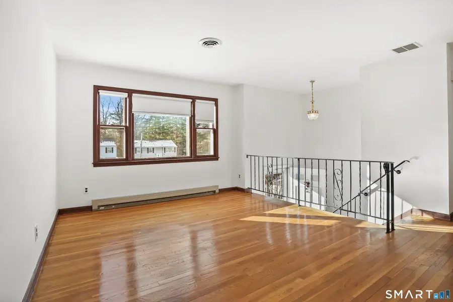 24 Quaker Road, Norwalk, CT 06854 - Image #3